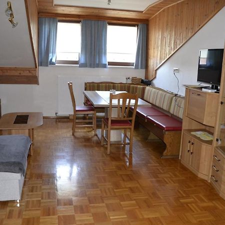 Ferienwohnung Messner-Schauer ザンクト・カンツィアン エクステリア 写真