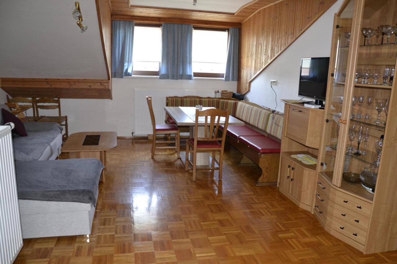 Ferienwohnung Messner-Schauer ザンクト・カンツィアン エクステリア 写真